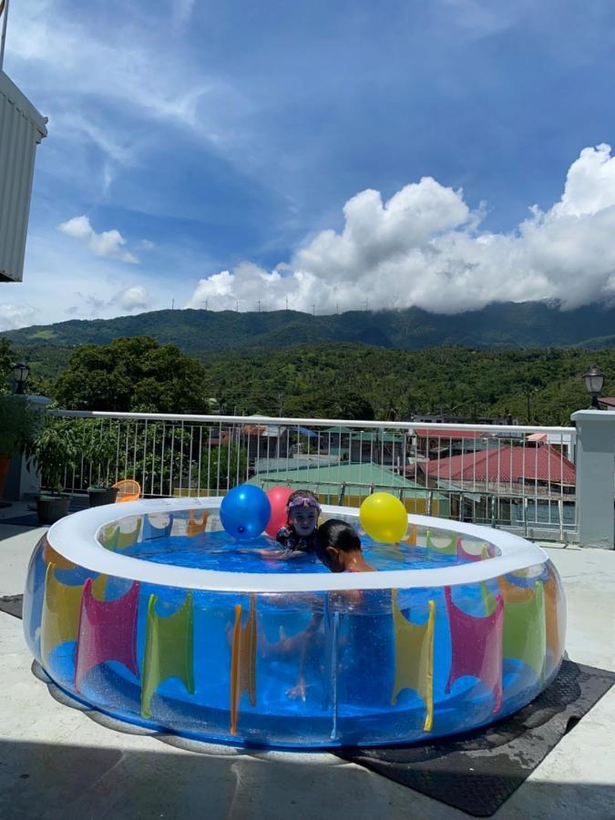 Victoria'S Bed & Breakfast Puerto Galera Exterior photo